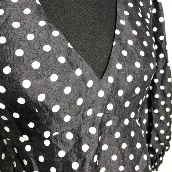 Kate Spade black white polka dot silk blend v neck top size 8 - Picture 5 of 14